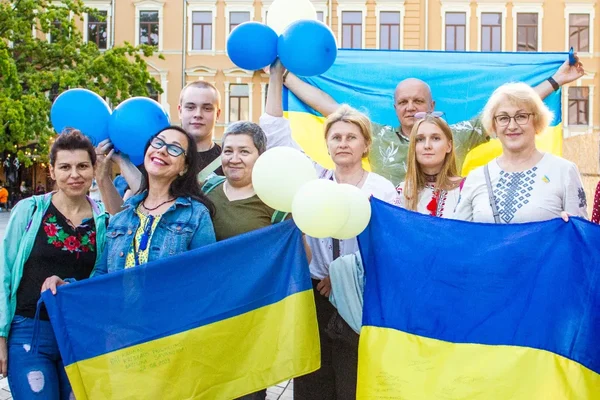 Labdaros ir paramos fondas „Susivieniję gerumui” sveikina Ukrainą su Nepriklausomybės diena. 💙💛